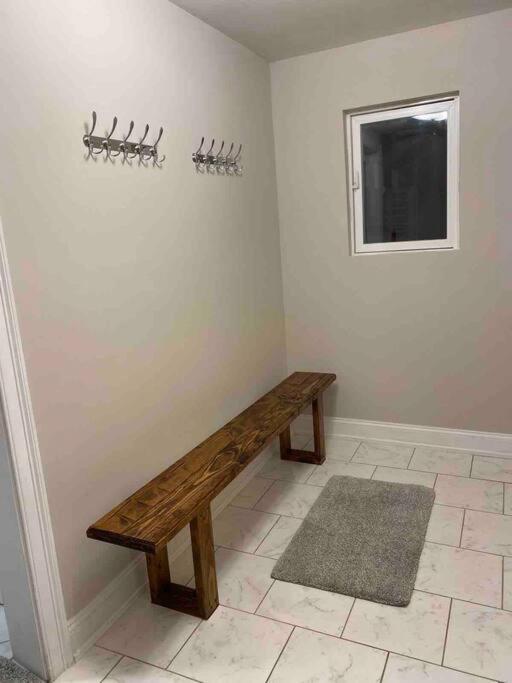 Modern Near W Hottub, Game Room, Fireplace Ferienhaus *