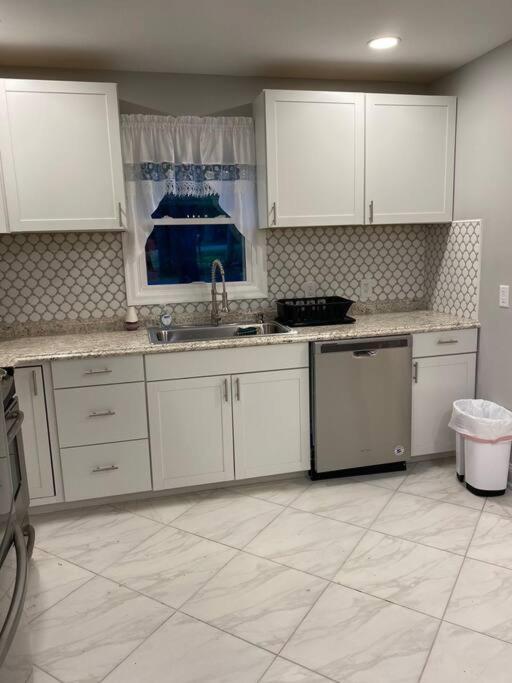 Ferienhaus Modern Near W Hottub, Game Room, Fireplace Albrightsville