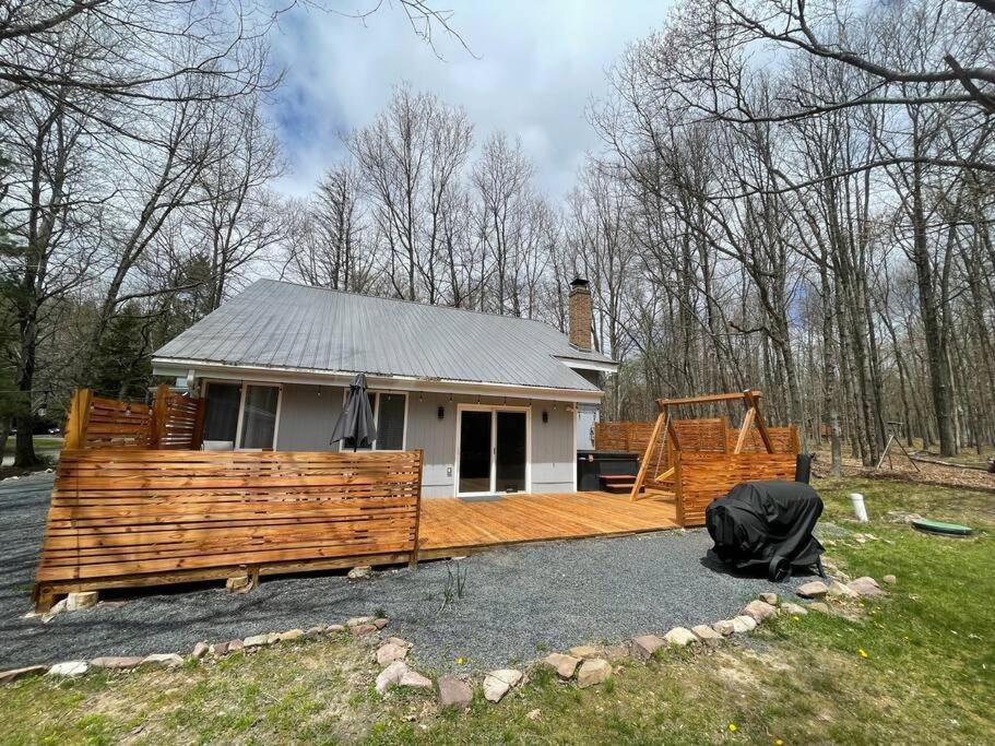 Modern Near W Hottub, Game Room, Fireplace * Albrightsville