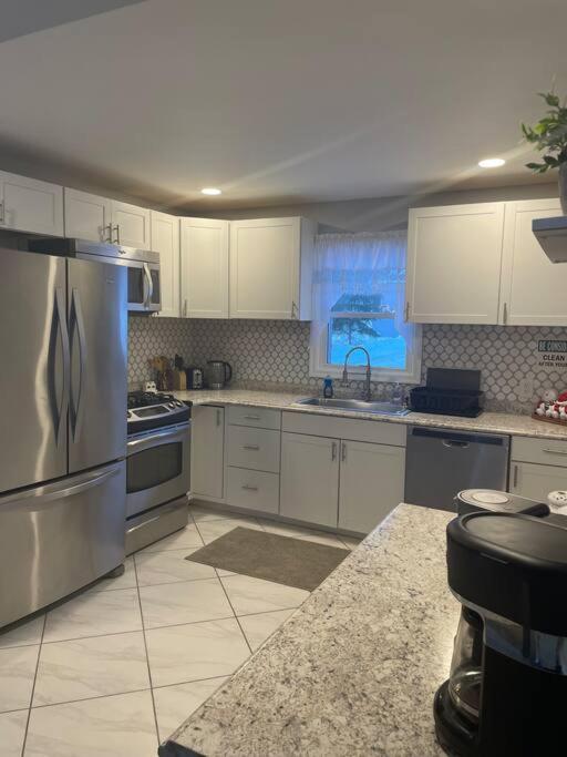Ferienhaus Modern Near W Hottub, Game Room, Fireplace Albrightsville